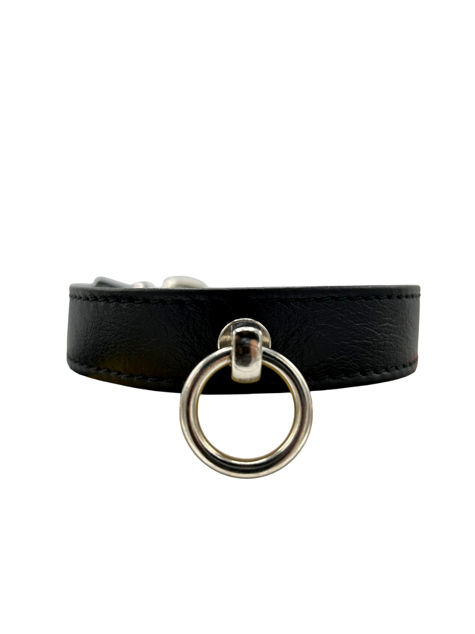 Schwarzes Lederhalsband mit Ring der O vorne – schlichtes BDSM-Halsband