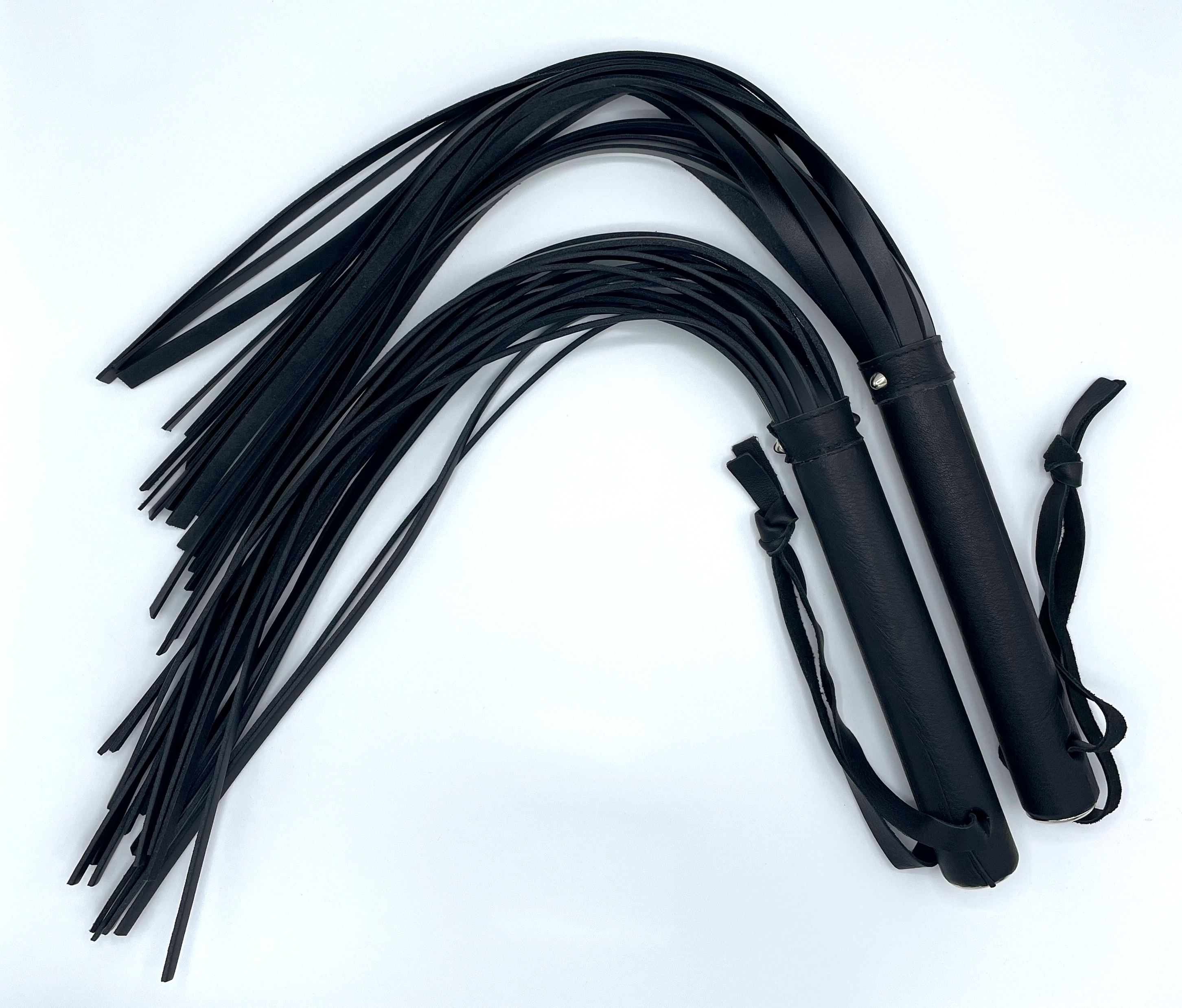 BDSM-Peitschen-Set aus Leder mit 20 schmalen und 15 breiten Riemen – handgefertigt Made in Germany